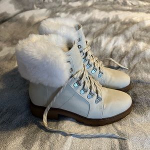 Women’s Esprit faux fur winter boots size 7.5